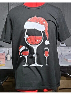 Women's Black Christmas Graphic Print Crew Neck Short Sleeve T-Shirt Size Large